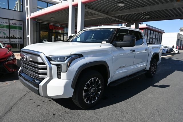 2023 Toyota Tundra Limited photo 3