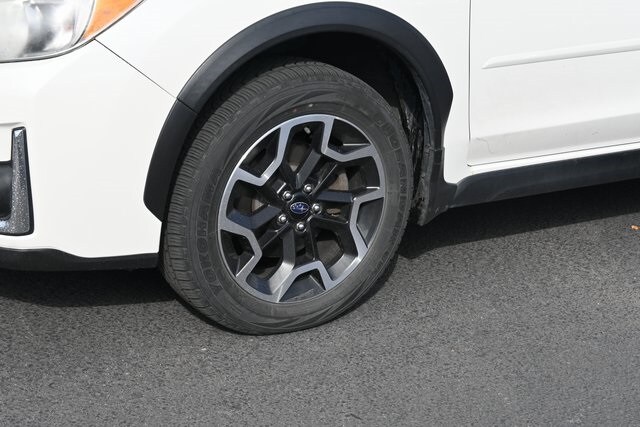 2016 Subaru Crosstrek 2.0i Premium photo 4
