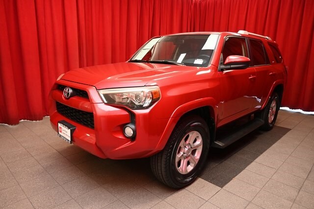 2016 Toyota 4Runner SR5 photo 4