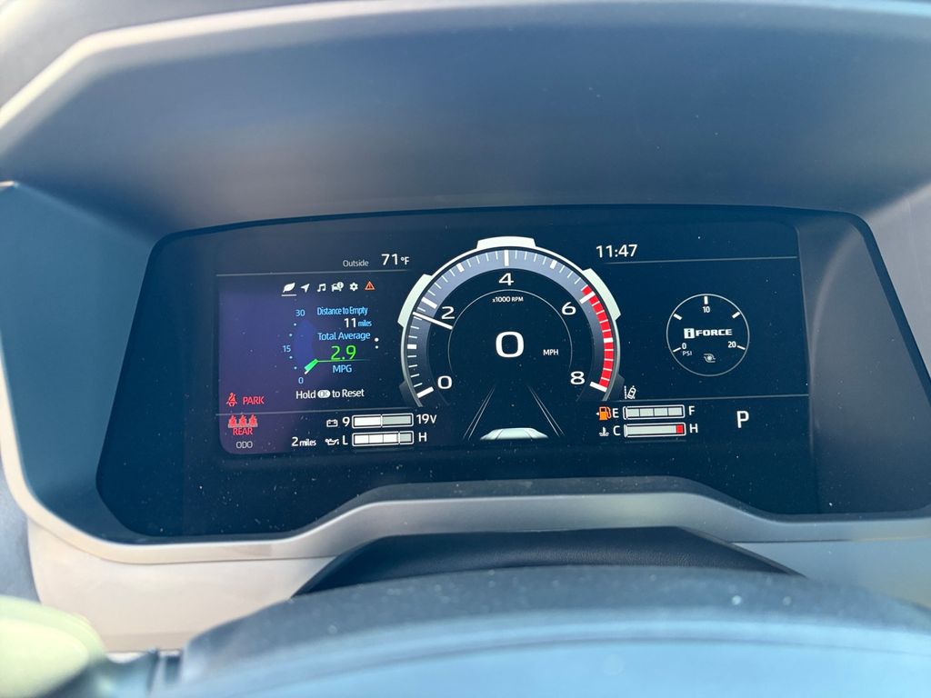 2026 Toyota Tundra Platinum - Photo 15