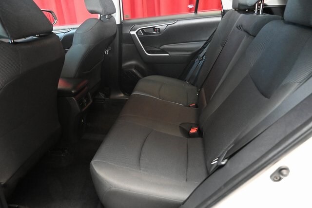 2024 Toyota RAV4 LE photo 3