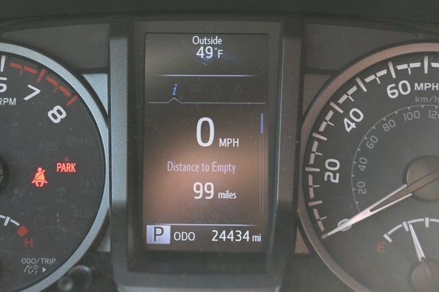 2023 Toyota Tacoma TRD Sport V6 photo 2