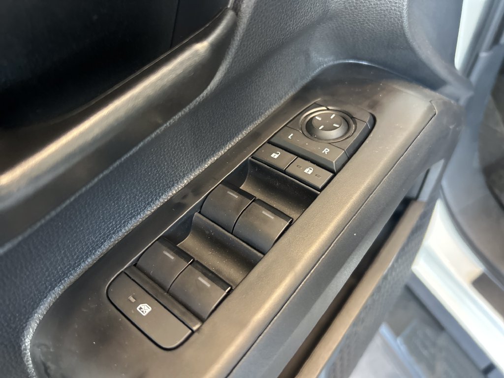 2026 Toyota Tacoma SR5 - Photo 11