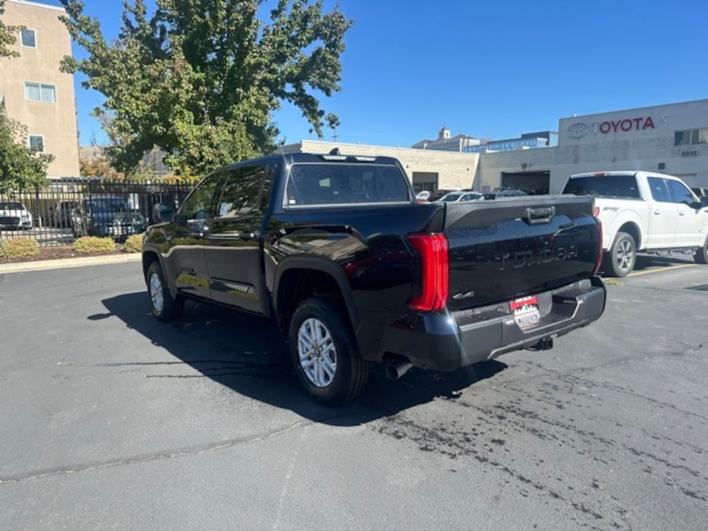 New 2026 Toyota Tundra SR5 SR5 CREWMAX 5.5