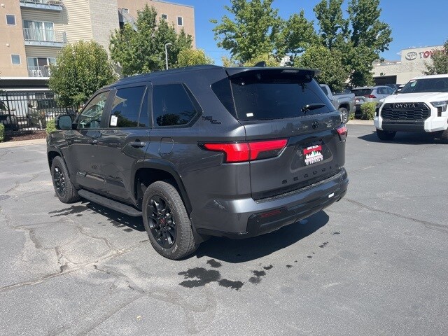 2025 Toyota Sequoia Platinum photo 2