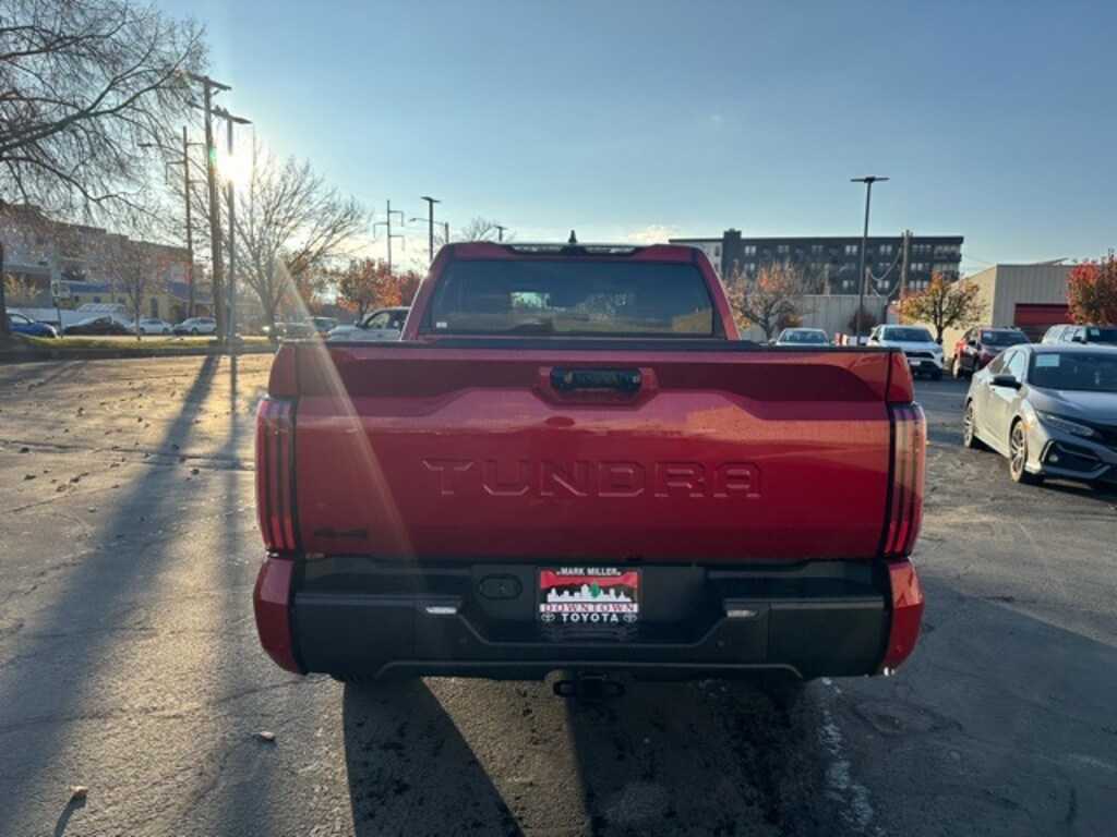 New 2026 Toyota Tundra Limited LIMITED CREWMAX 5.5