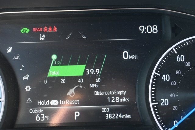 2021 Toyota Venza XLE photo 3