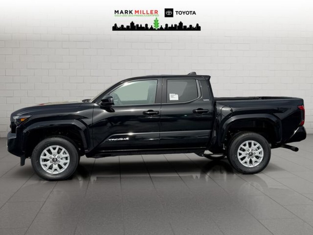 New 2025 Toyota Tacoma SR5 4X4 DOUBLE CAB