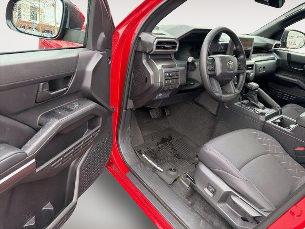 2026 Toyota Tacoma SR5 - Photo 9