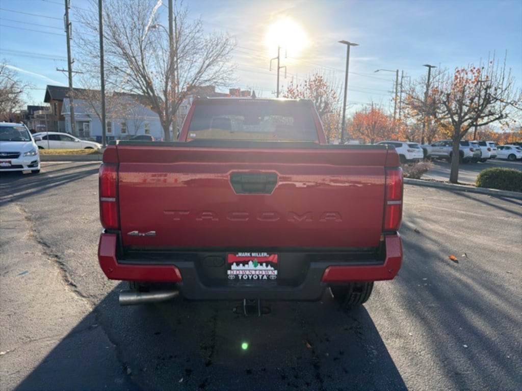 New 2025 Toyota Tacoma SR5 4X4 XTRACAB