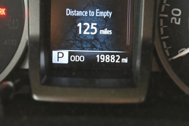 2023 Toyota Tacoma SR5 V6 photo 2
