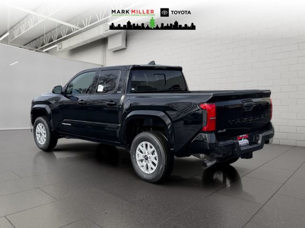 New 2025 Toyota Tacoma SR5 4X4 DOUBLE CAB