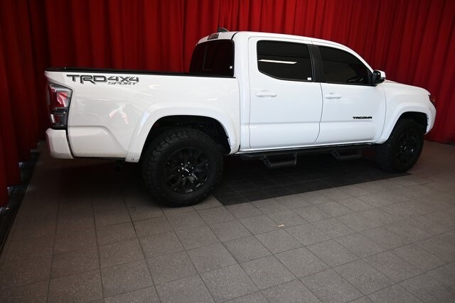 2020 Toyota Tacoma TRD Sport V6 photo 3