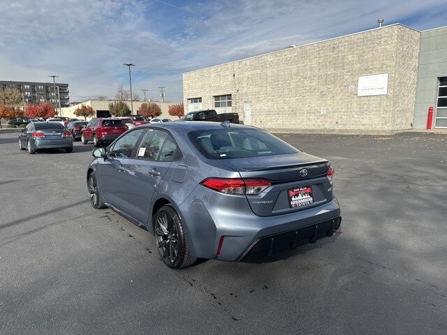 2026 Toyota Corolla SE photo 3