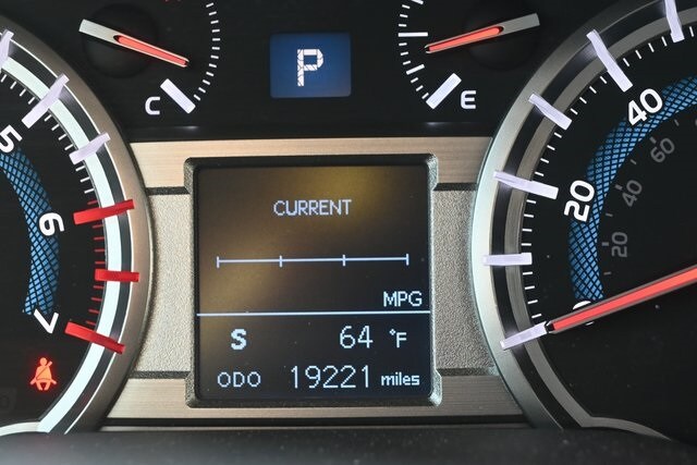 2018 Toyota 4Runner Limited photo 2