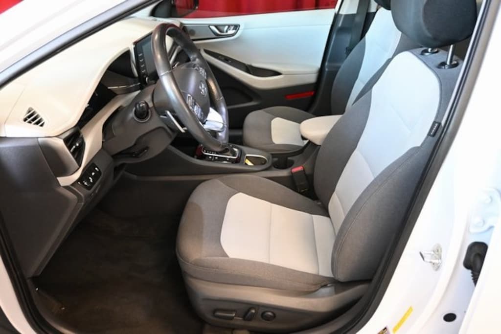 Used 2020 Hyundai Ioniq Hybrid SEL Hatchback