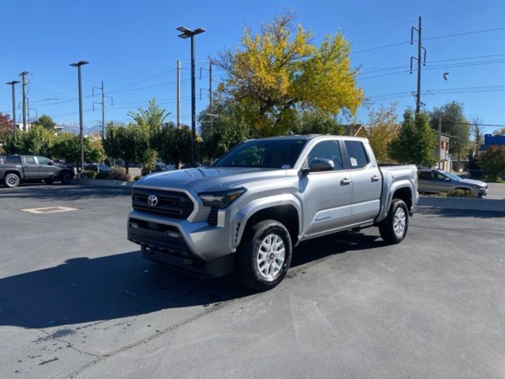 New 2025 Toyota Tacoma SR5 4X4 DOUBLE CAB
