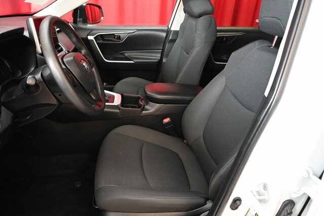 2024 Toyota RAV4 LE photo 2