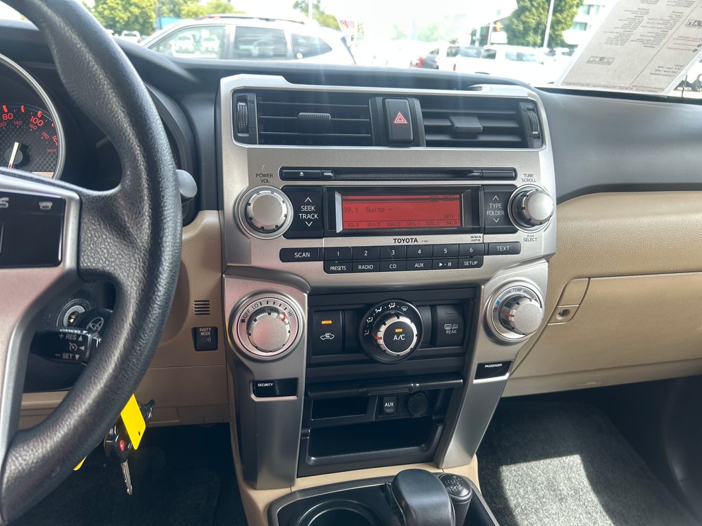 2011 Toyota 4Runner SR5 - Photo 19
