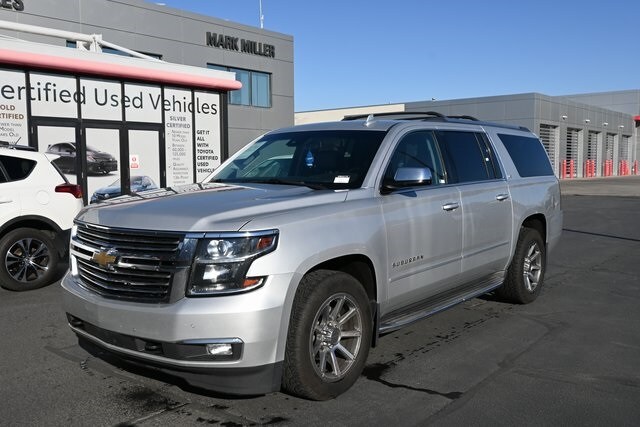 2015 Chevrolet Suburban 1500 LTZ photo 4