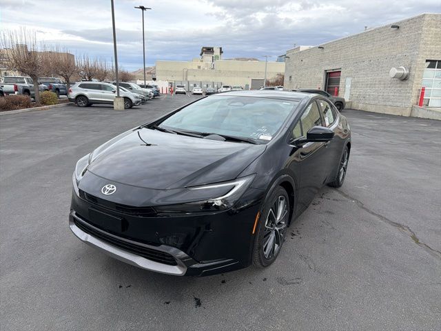 2026 Toyota Prius XLE's photo