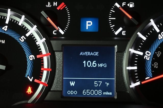 2016 Toyota 4Runner SR5 photo 2