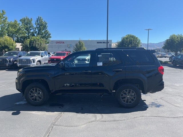 2025 Toyota 4Runner SR5 photo 2