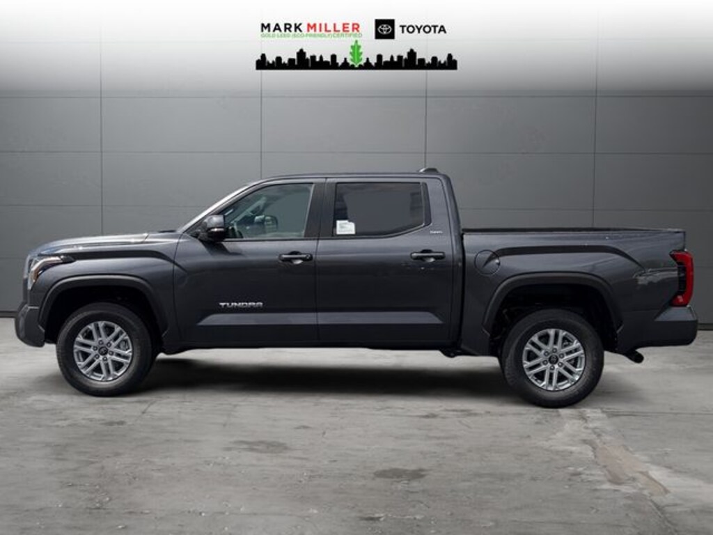 New 2026 Toyota Tundra SR5 SR5 CREWMAX 5.5