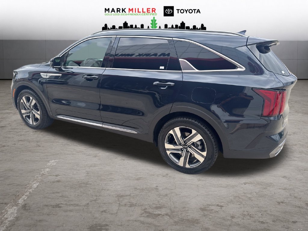 Used 2024 Kia Sorento Plug-In Hybrid SX Prestige SUV
