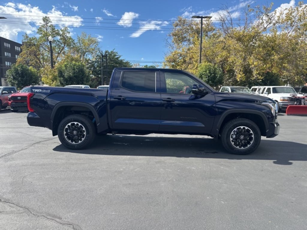 New 2026 Toyota Tundra SR5 SR5 CREWMAX 5.5