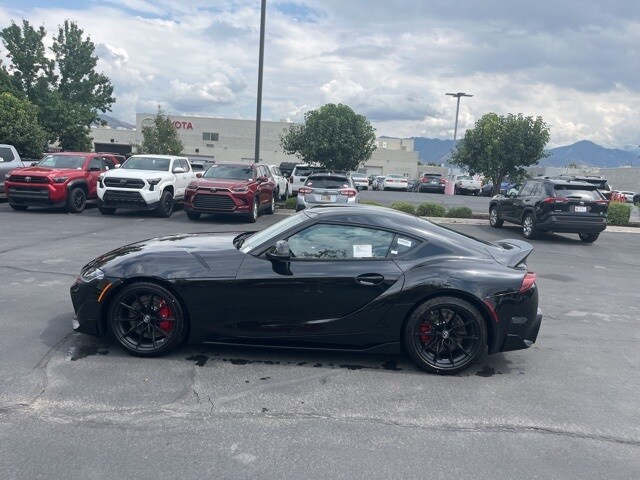 2026 Toyota Supra 3.0 photo 3
