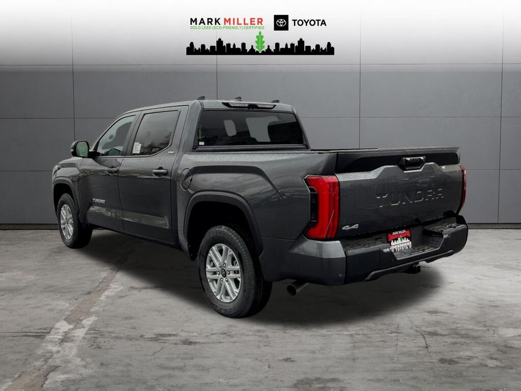 New 2026 Toyota Tundra SR5 SR5 CREWMAX 5.5