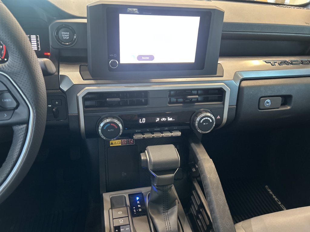 2026 Toyota Tacoma SR5 - Photo 16