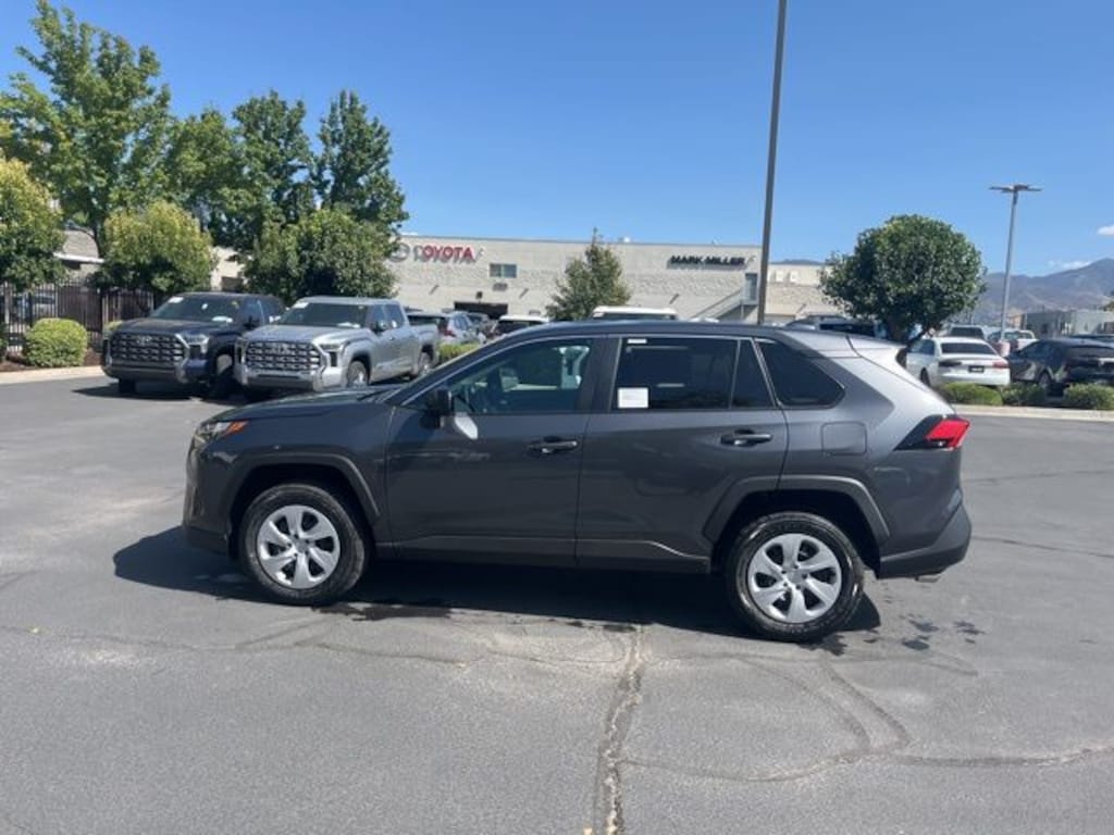 New 2025 Toyota RAV4 LE LE AWD SUV