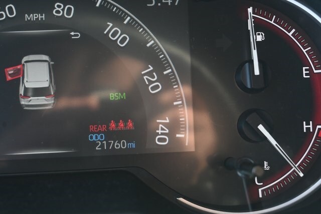 2025 Toyota RAV4 XLE photo 2
