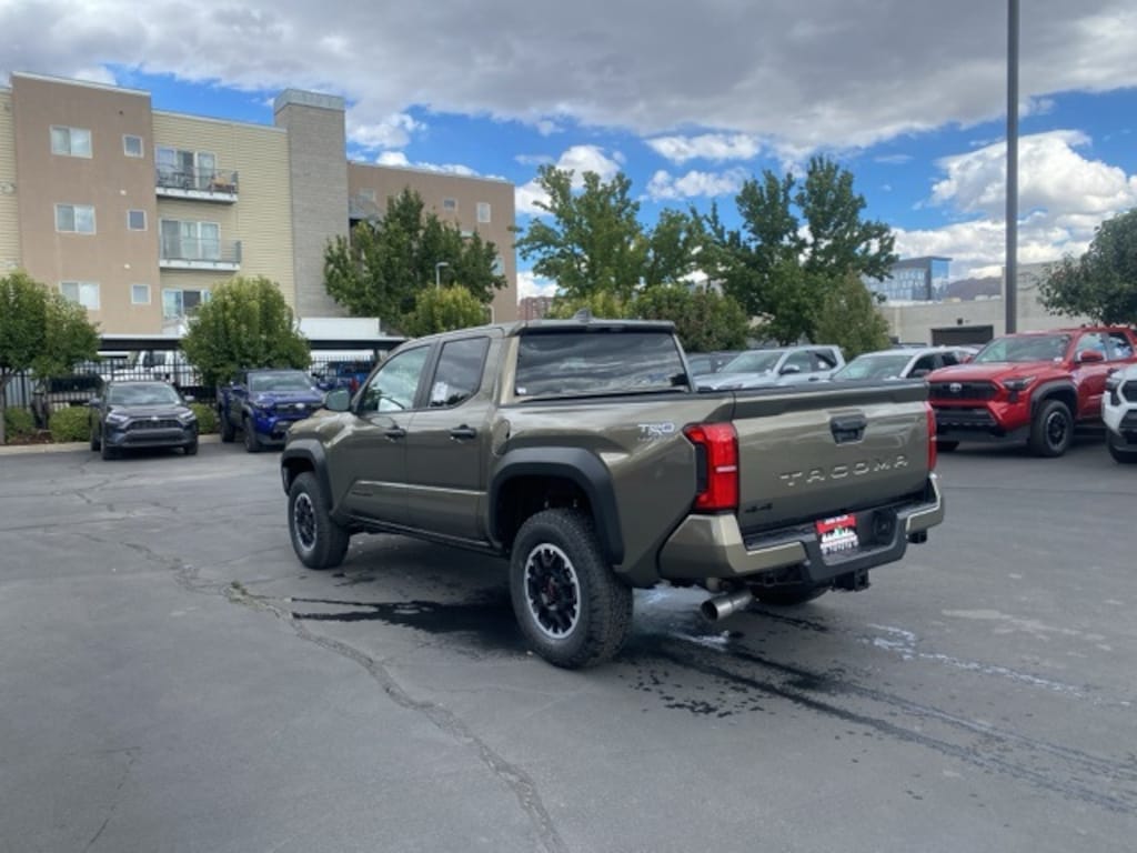 New 2025 Toyota Tacoma TRD Off-Road 4X4 DOUBLE CAB