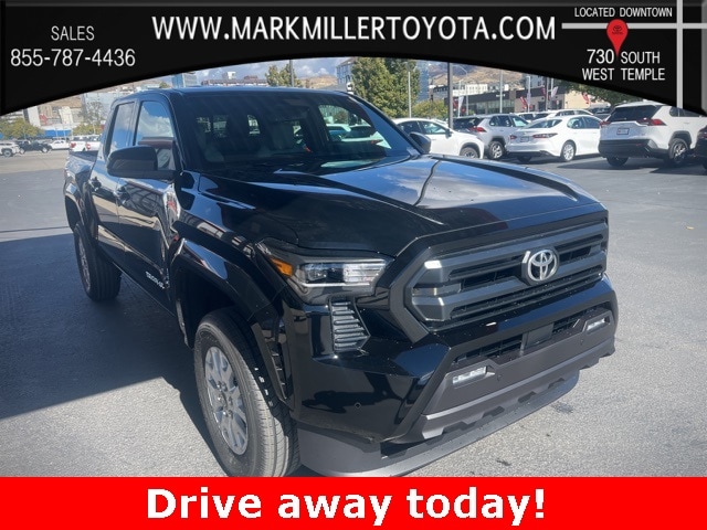 2025 Toyota Tacoma SR5's photo