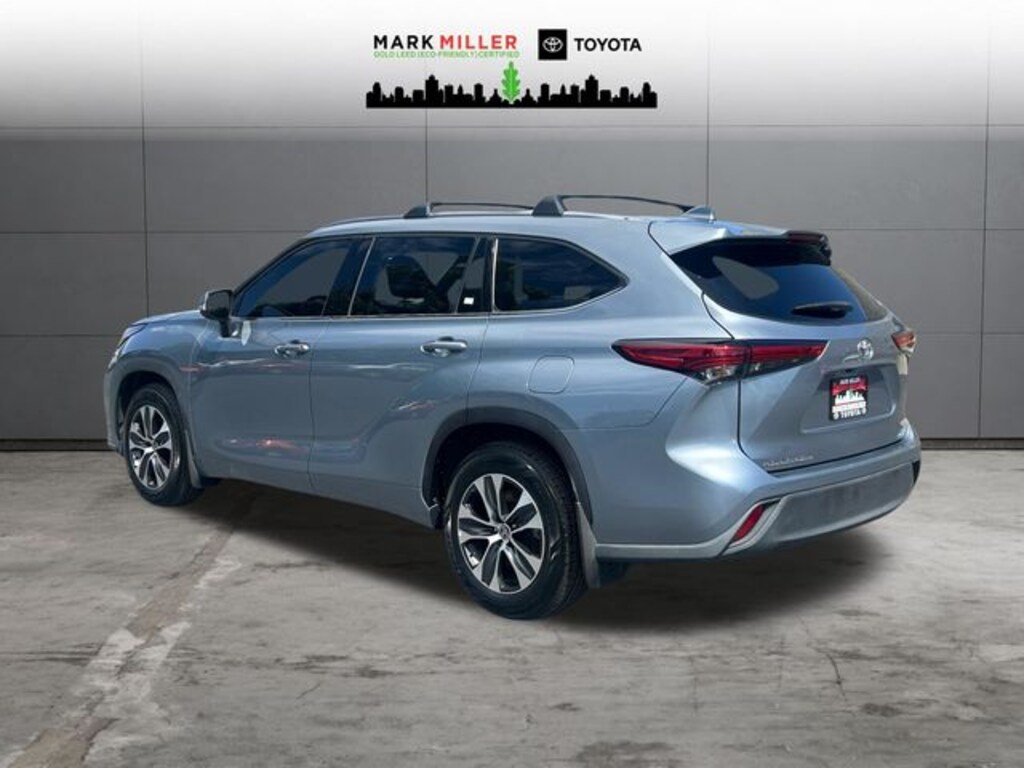 Used 2021 Toyota Highlander XLE SUV