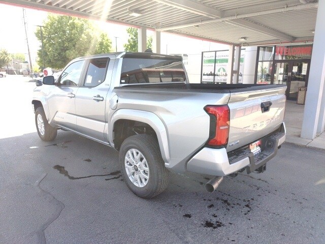 2025 Toyota Tacoma SR5 photo 4