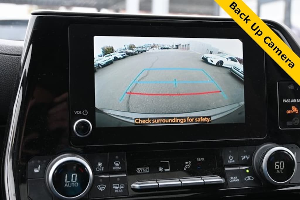 Used 2023 Toyota Highlander Hybrid XLE SUV