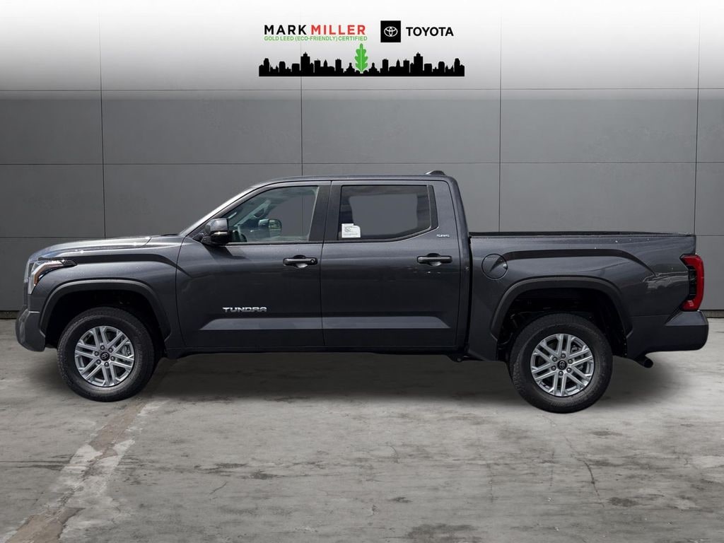 New 2026 Toyota Tundra SR5 SR5 CREWMAX 5.5