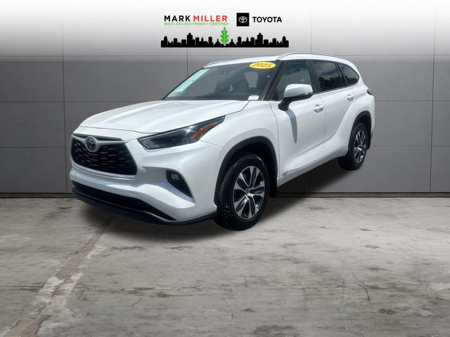 2025 Toyota Highlander Hybrid