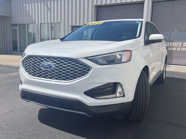 2023 Ford Edge SEL photo 3