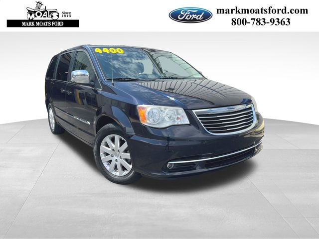 2011 Chrysler Town & Country Touring-L