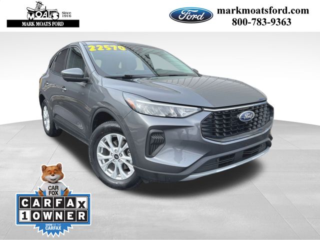 2023 Ford Escape Active's photo