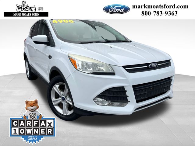 2015 Ford Escape SE's photo