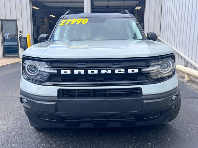 2022 Ford Bronco Sport Outer Banks photo 2