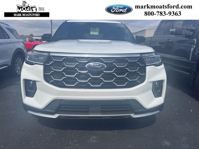 2025 Ford Explorer Platinum photo 2
