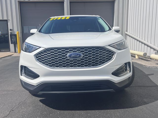 2023 Ford Edge SEL photo 2