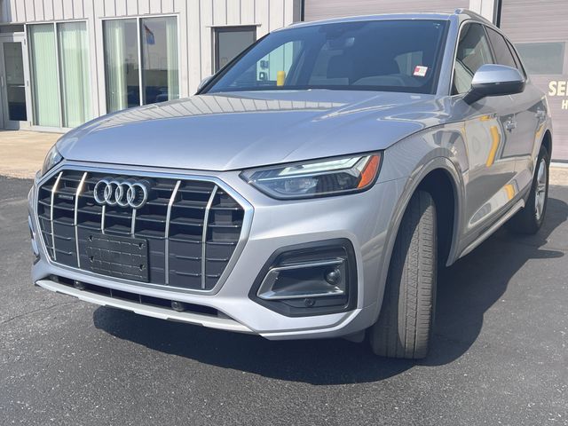 2022 Audi Q5 40 Premium photo 3